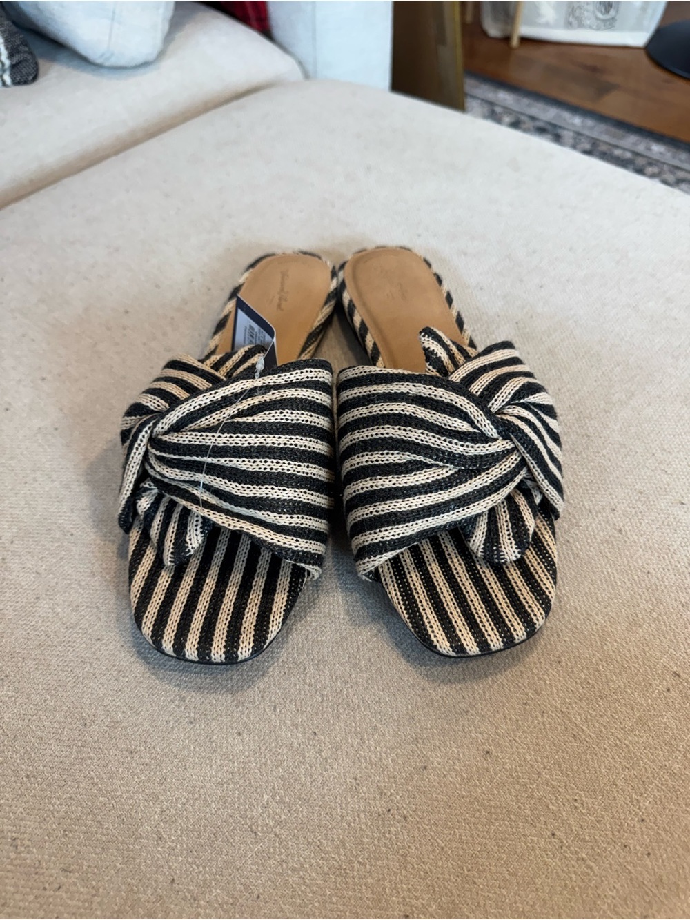 Universal Thread Women’s Mila Striped Slide Raffia Sandals, Tan/Black, Sz 10 NWT - Picture 8 of 11